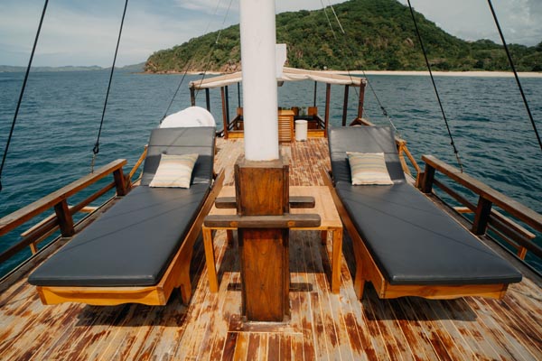 Sundeck_1